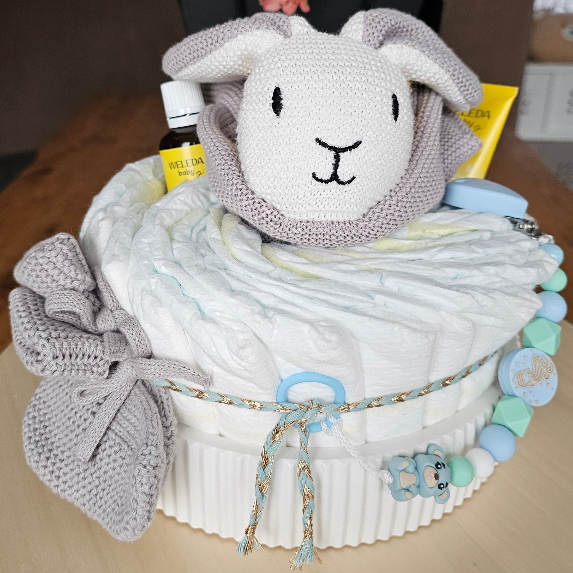Windeltorte klein in handgegossener, personalisierter Gipsschale