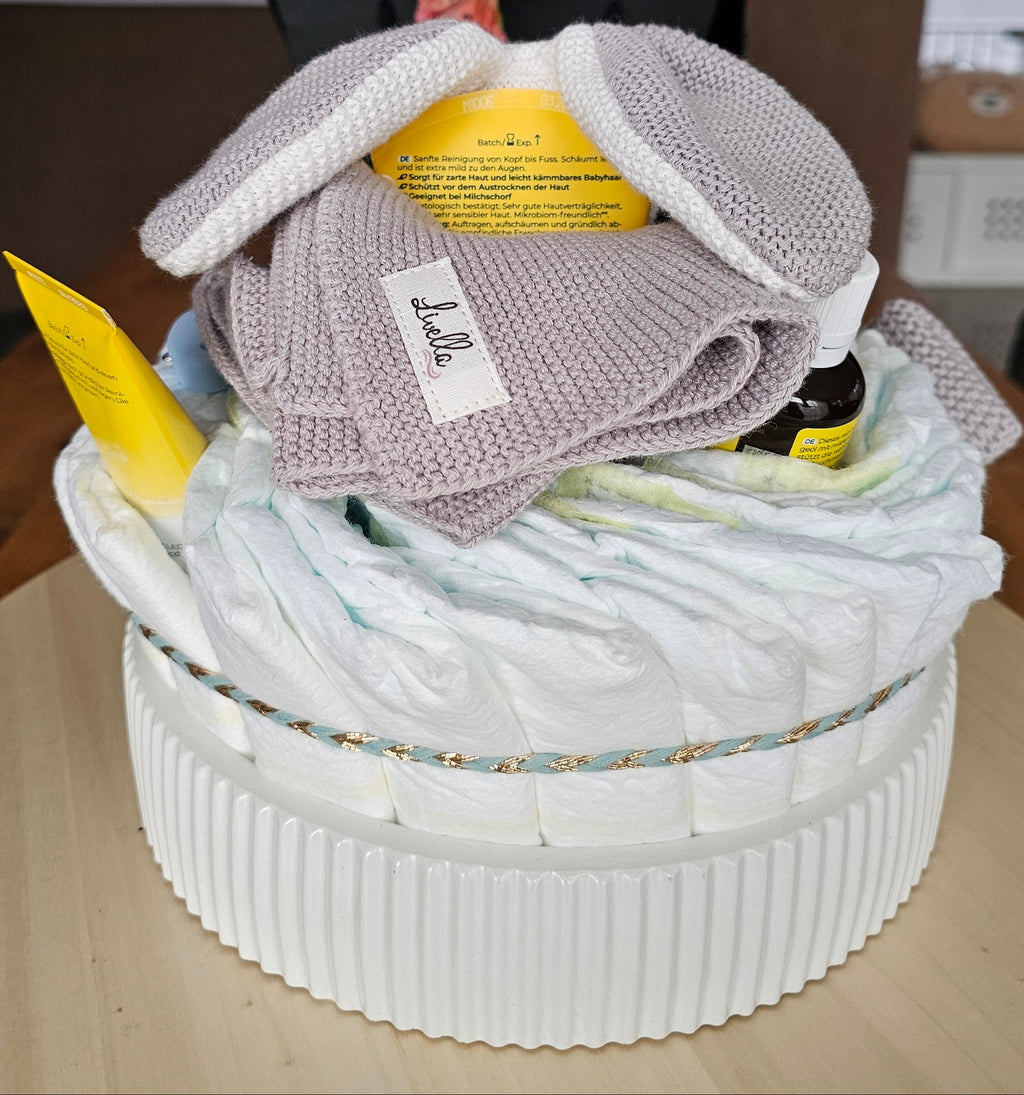 Windeltorte klein in handgegossener, personalisierter Gipsschale
